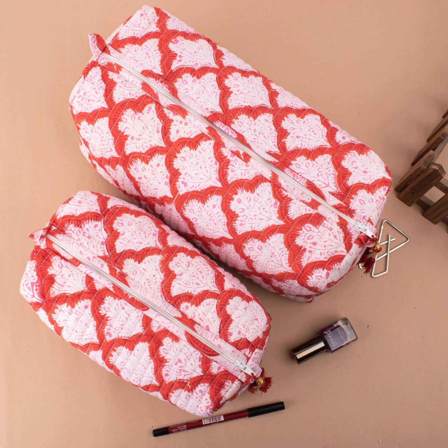 Handmade Aesthetic Pouch, Bridesmaid Gift, Makeup Travel Bag, Handmade Cotton Toiletry Bag, Block Print Makeup Bag, Quilted Wash Bag - Set of 3