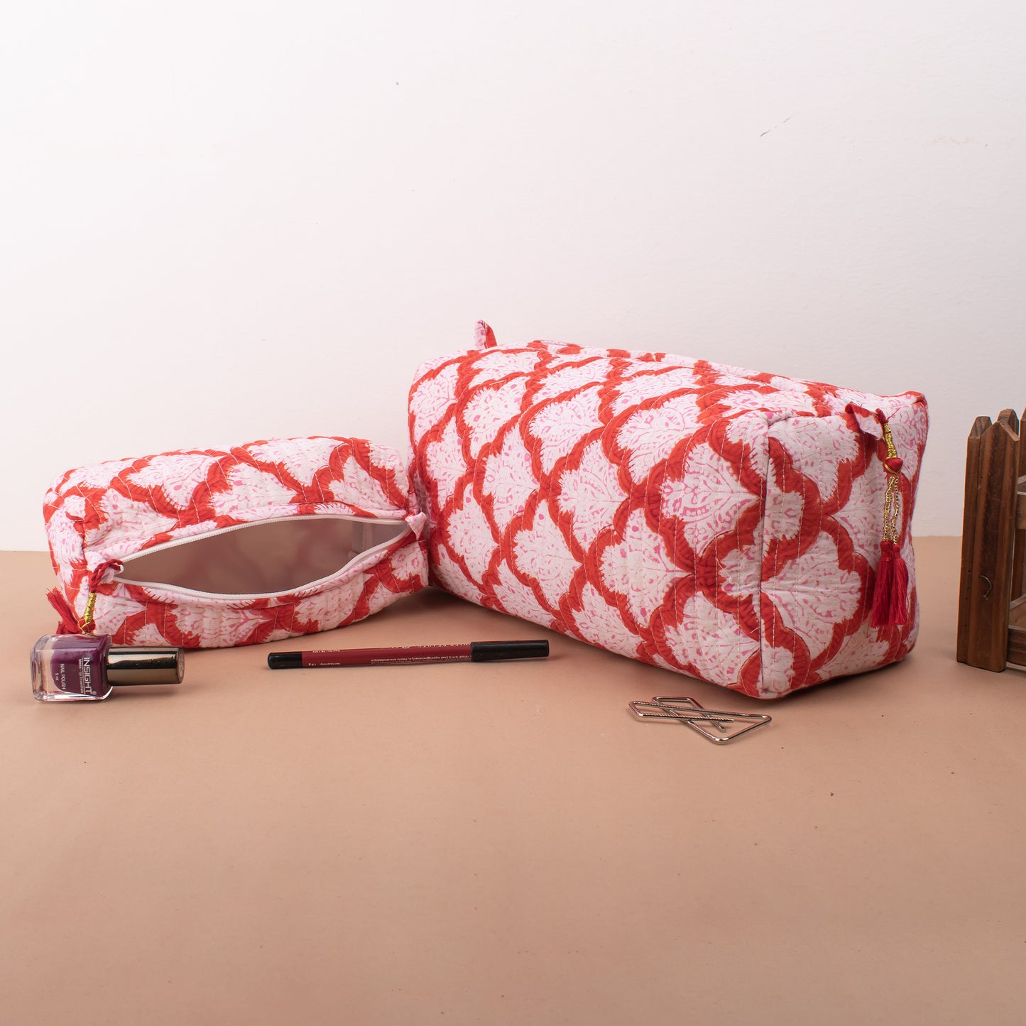 Handmade Aesthetic Pouch, Bridesmaid Gift, Makeup Travel Bag, Handmade Cotton Toiletry Bag, Block Print Makeup Bag, Quilted Wash Bag - Set of 3