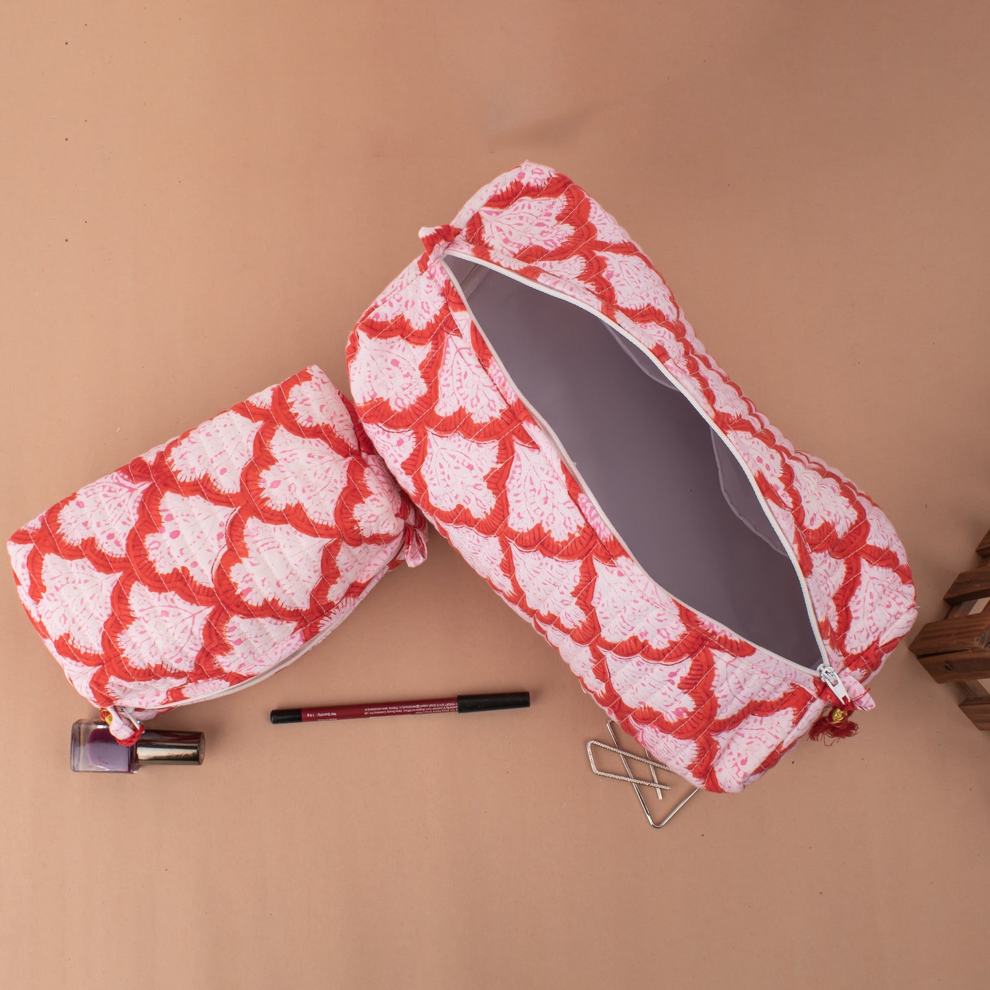 Handmade Aesthetic Pouch, Bridesmaid Gift, Makeup Travel Bag, Handmade Cotton Toiletry Bag, Block Print Makeup Bag, Quilted Wash Bag - Set of 3