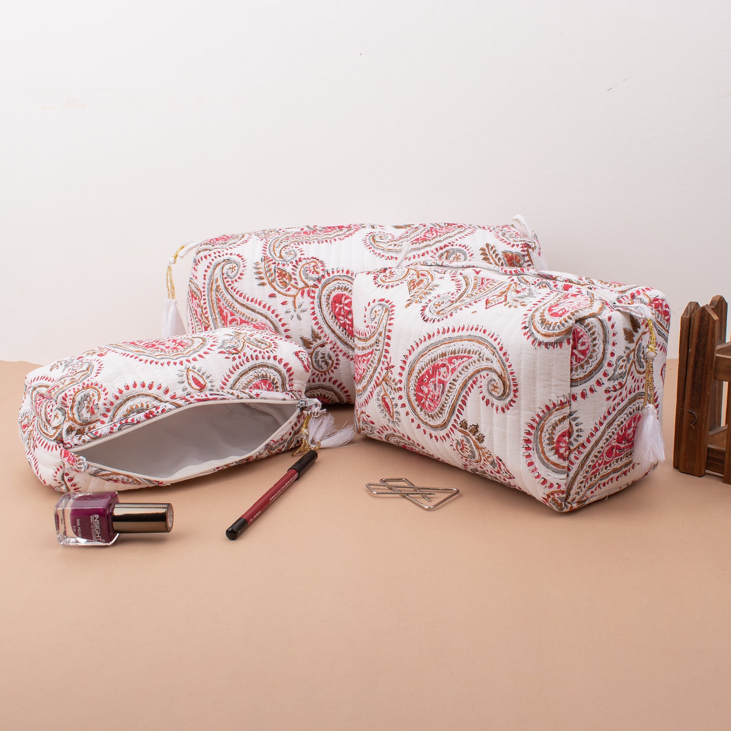 Colorful Makeup Bag And Wrap Set, Beachwear And Makeup Bag Combo, Cotton Pareo And Toiletry Bag Set, Printed Beach Cover Up
