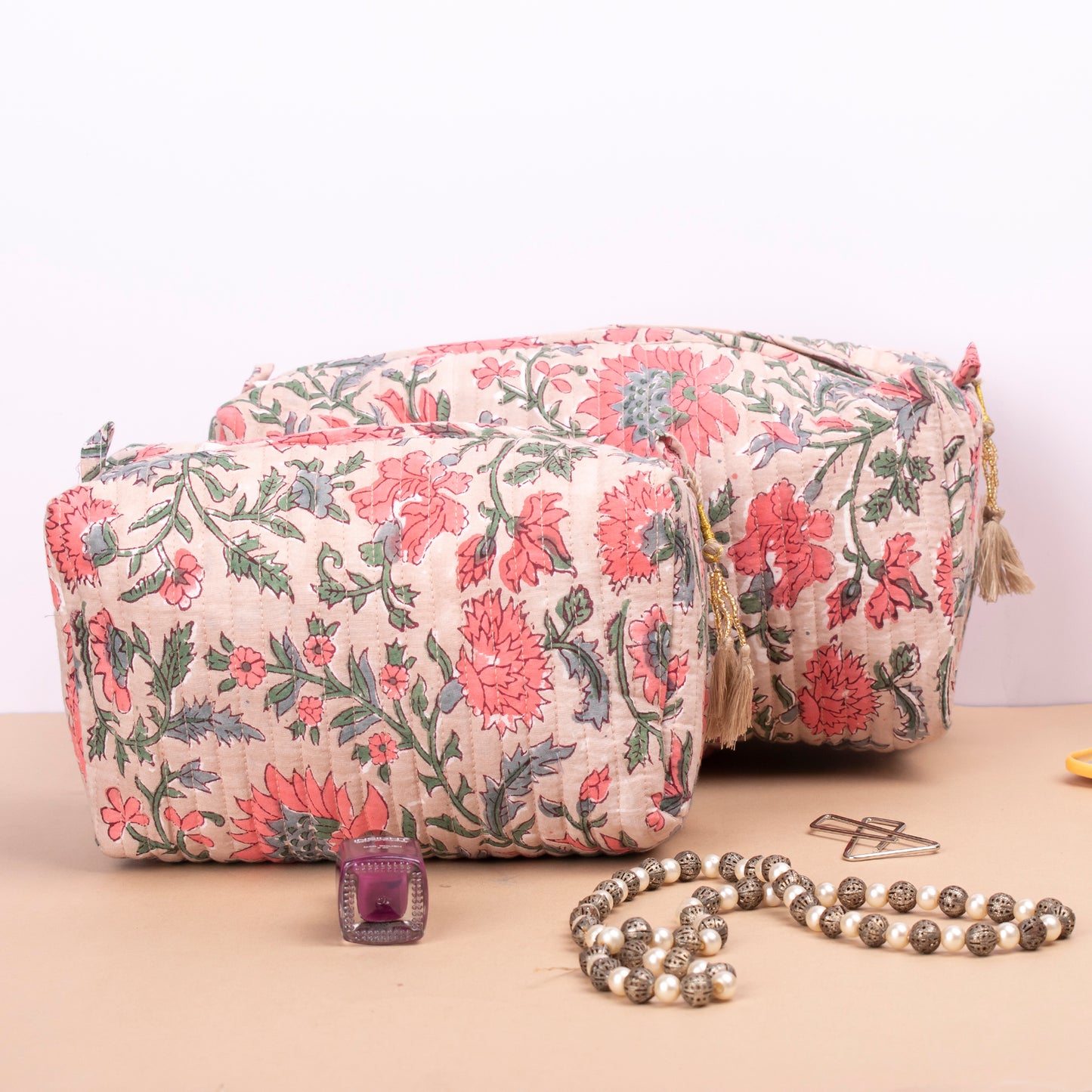 Handmade Toiletry Bag, Aesthetic Cosmetic Pouch, Cute Makeup Organizer, Makeup Bag With Compartments - Set of 3