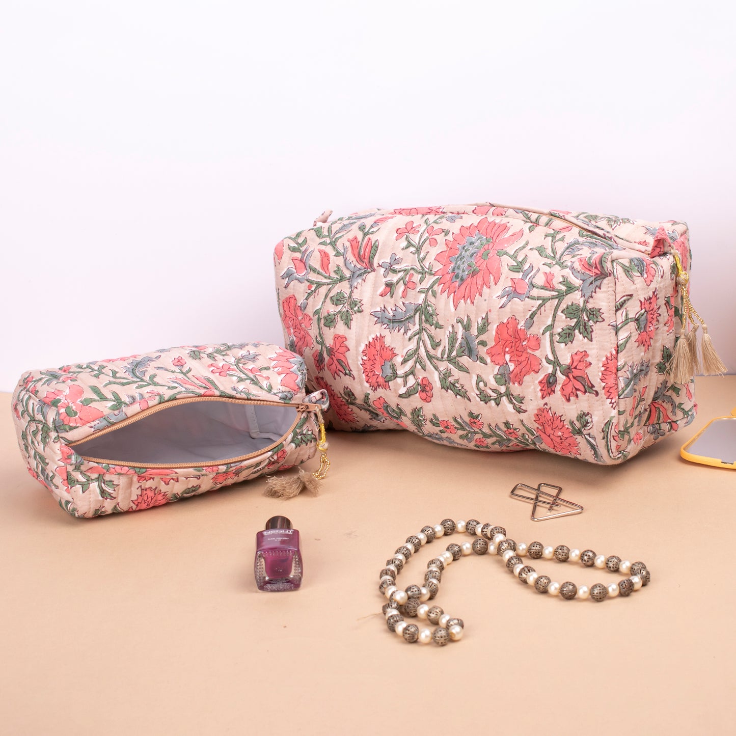 Handmade Toiletry Bag, Aesthetic Cosmetic Pouch, Cute Makeup Organizer, Makeup Bag With Compartments - Set of 3