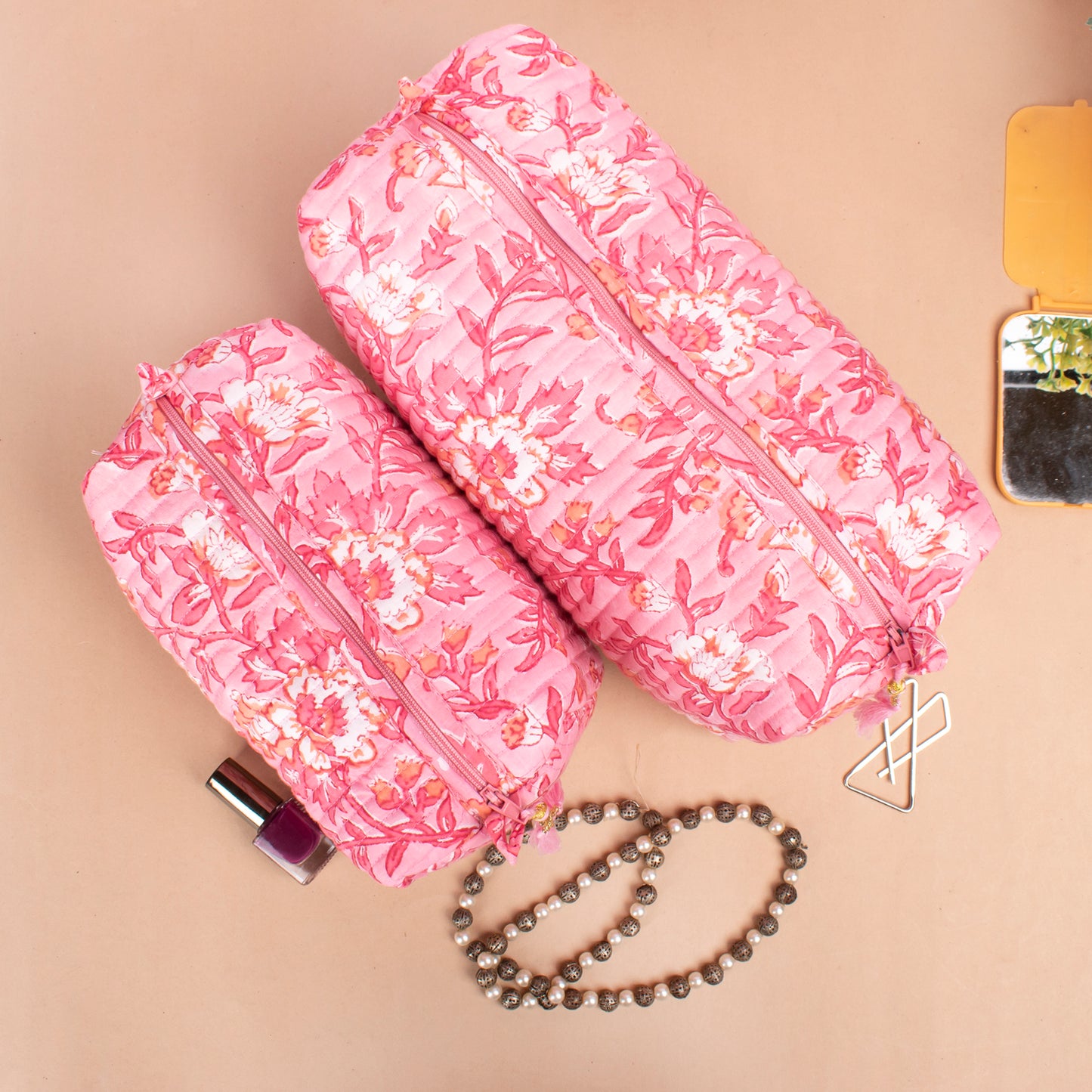 Handmade Aesthetic Pouch, Bridesmaid Gift, Makeup Travel Bag, Handmade Cotton Toiletry Bag, Block Print Makeup Bag, Quilted Wash Bag - Set of 3