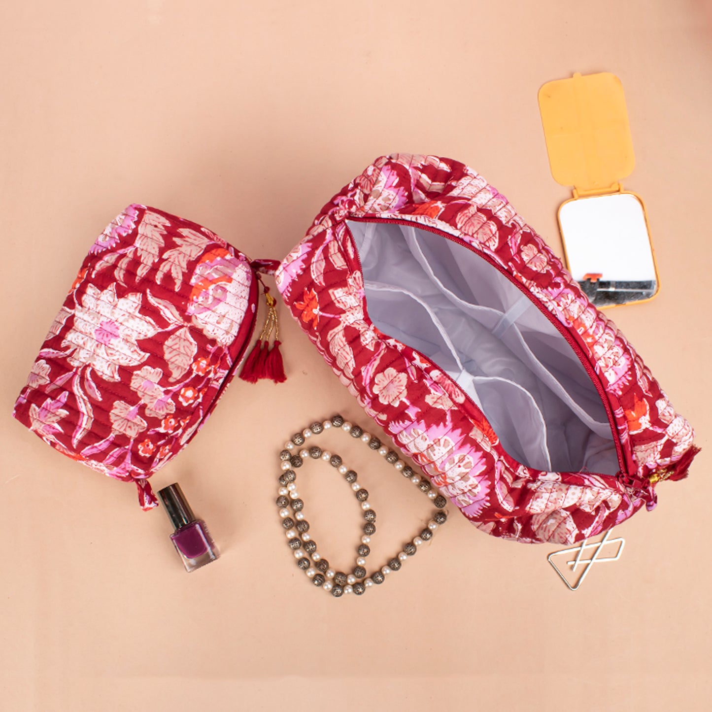 Zippered Cosmetic Pouch, Washable Makeup Bag, Quilted Wash Bag, Mini Makeup Organizer, Travel Pouch - Set of 3