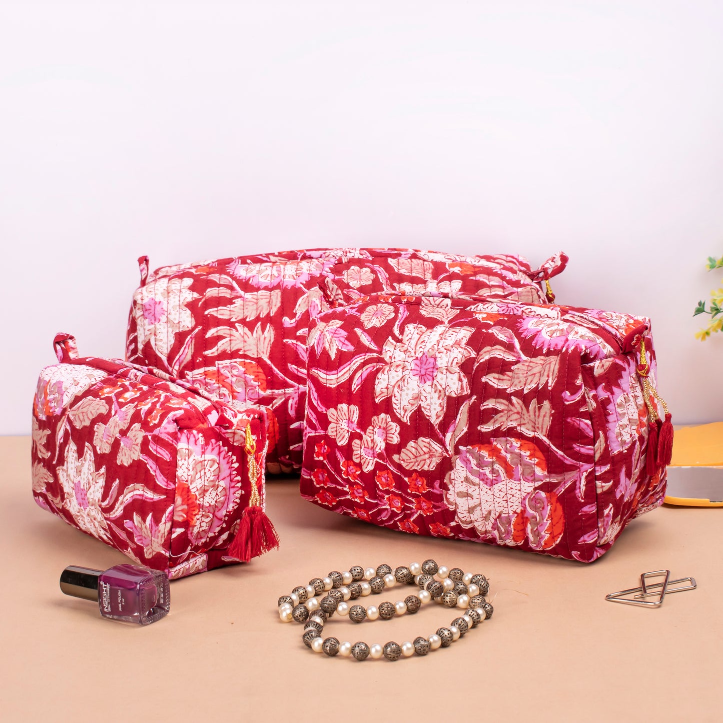 Zippered Cosmetic Pouch, Washable Makeup Bag, Quilted Wash Bag, Mini Makeup Organizer, Travel Pouch - Set of 3