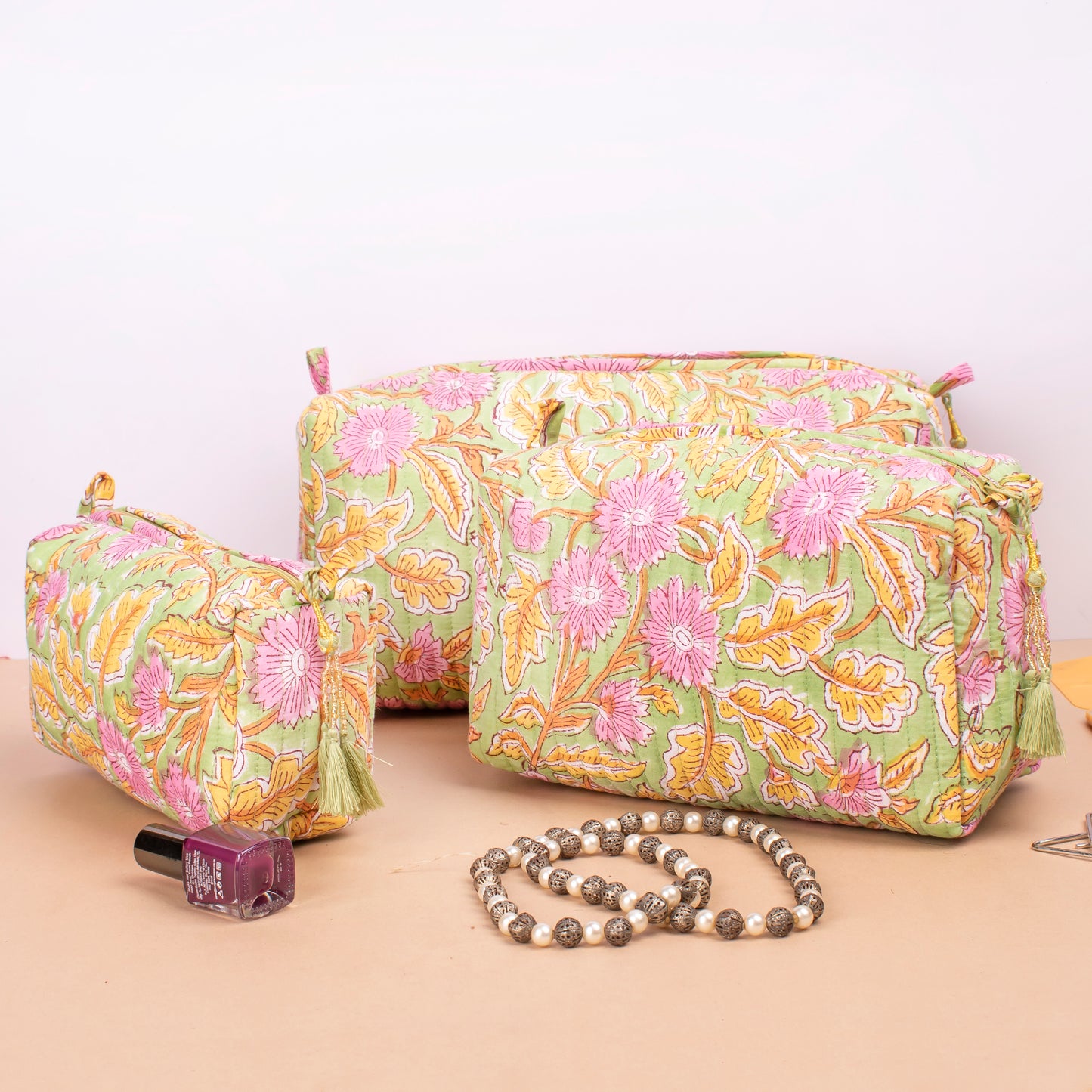 Quilted Wash Bag, Travel Bag, Quilted Cotton Large Makeup Bag, Small Makeup Bag, Vanity Bag Makeup - Set of 3
