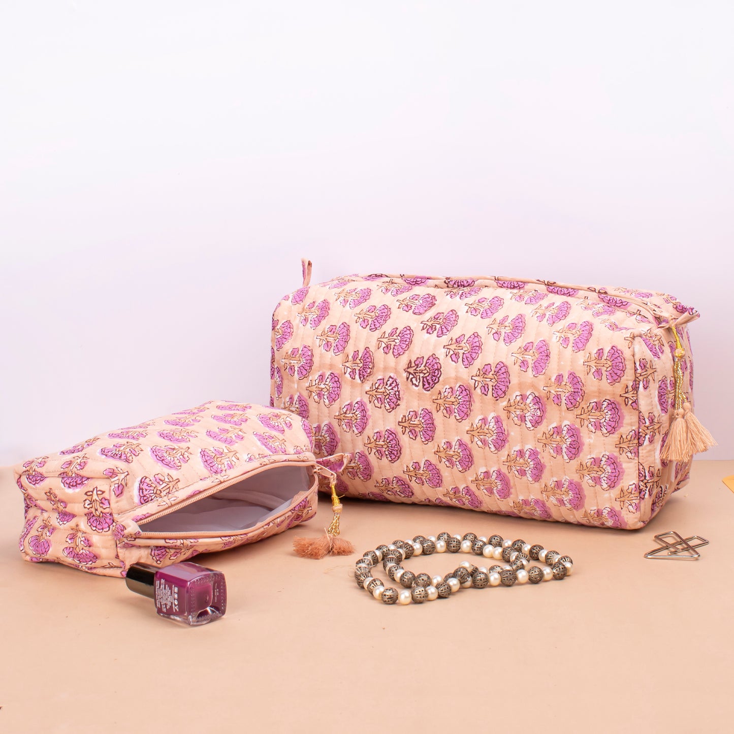 Washable Makeup Bag, Cosmetic Case, Mini Makeup Organizer, Quilted Wash Bag, Printed Quilted Toiletry Bag - Set of 3