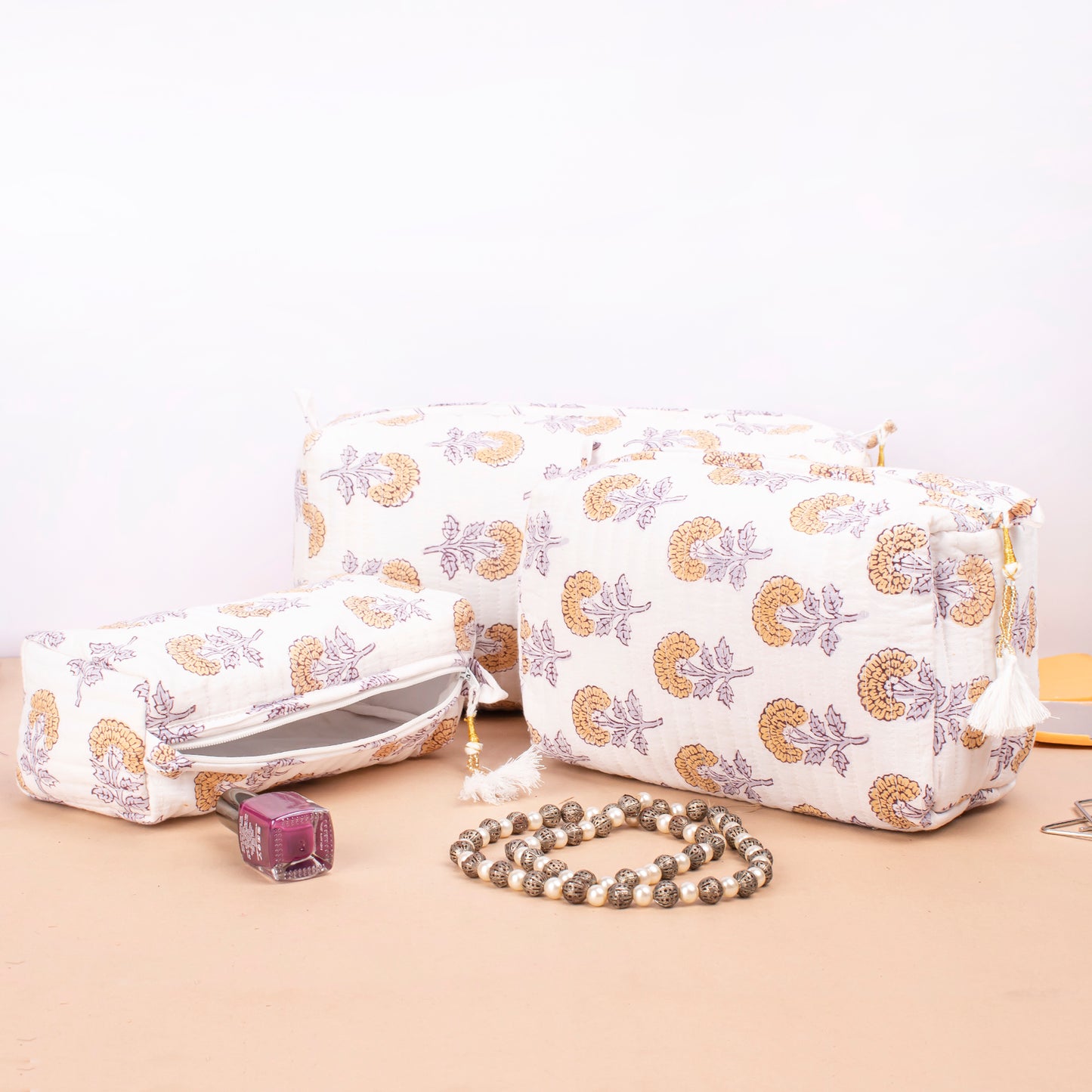 Bridesmaid Gift Makeup Bag, Makeup Case, Handmade Toiletry Bag, Quilted Cotton Large Makeup Bag, Washable - Set of 3