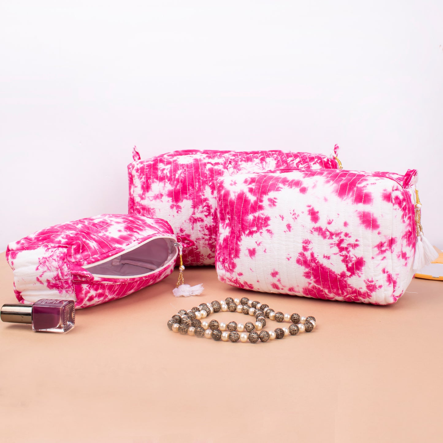 Travel Toiletry Bag For Women, Handmade Makeup Pouch, Sustainable Quilted Wash Bag, Vanity Organizer With Zipper