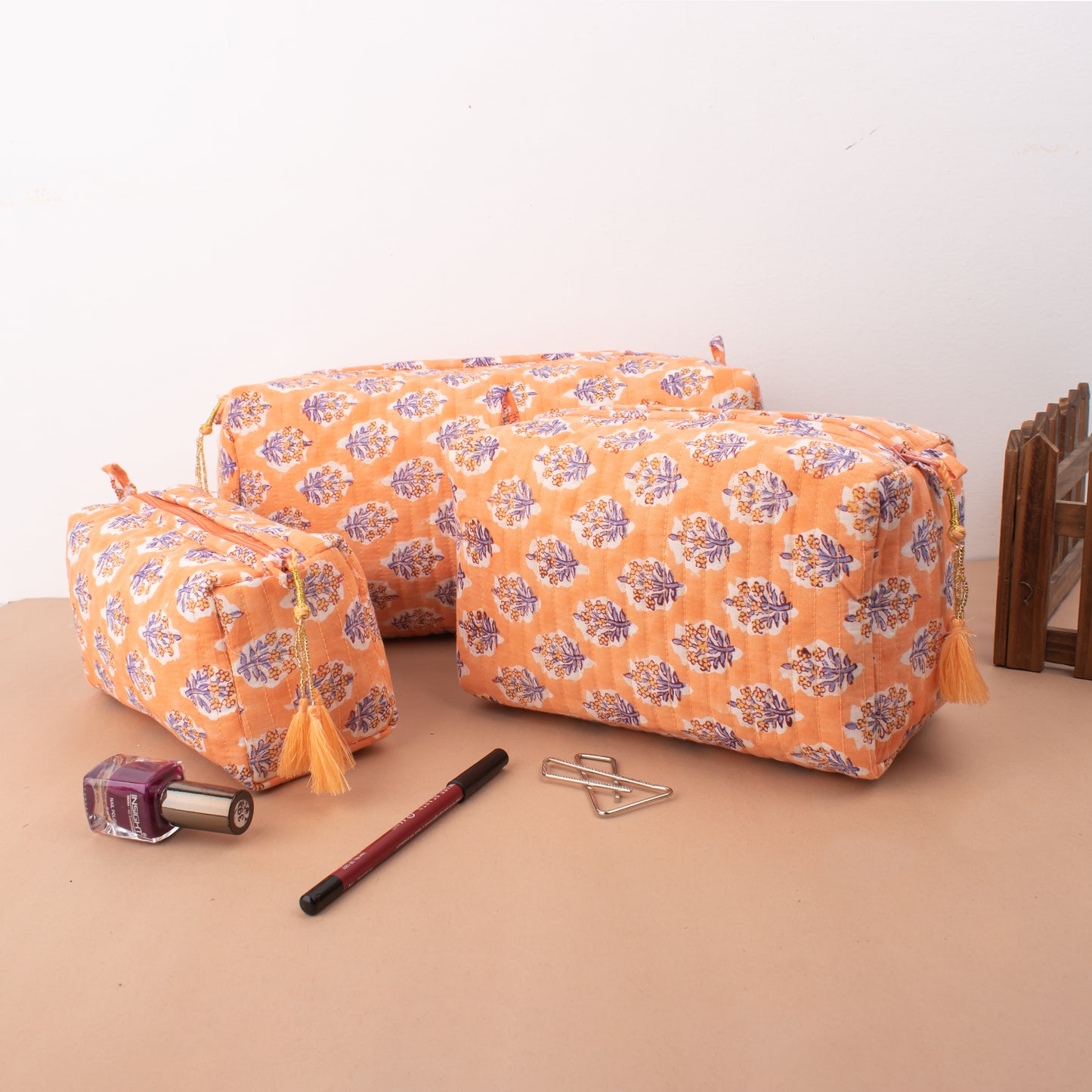 Handmade Quilted Toiletry Bag, Cosmetic Bag For Women, 100% Cotton, Cosmetic Bags, Vanity Case, Cute Makeup Organizer, Toiletry Bag - Set of 3