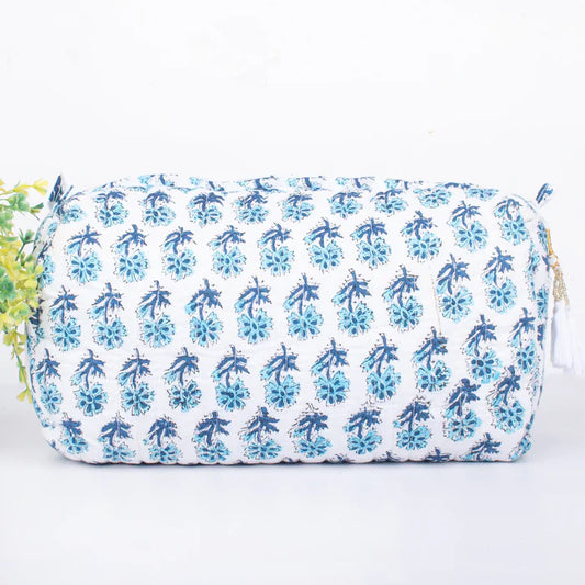 What Should Be In A Make-Up Bag/Toiletry Bag?