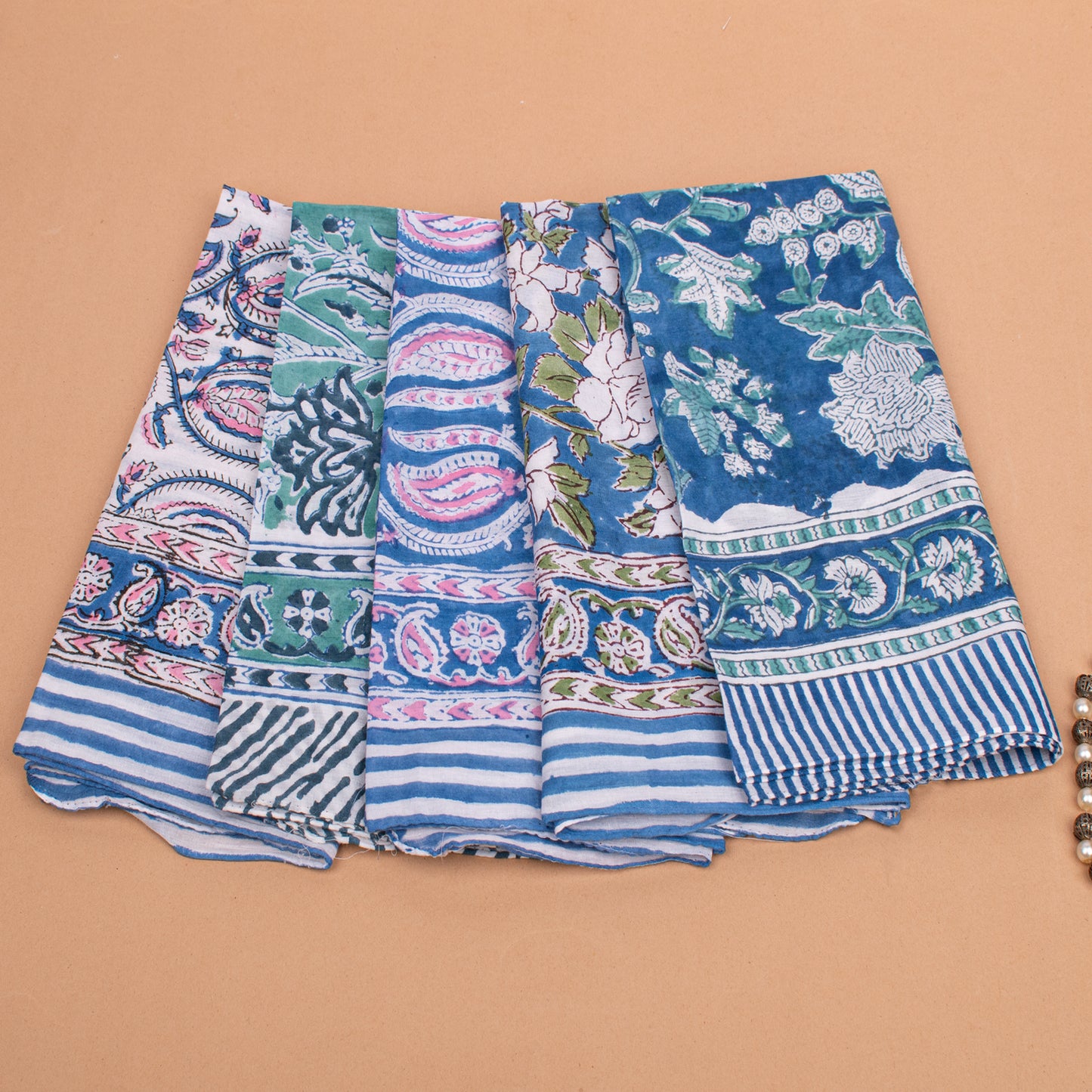 Set of 5 - Classic 100% Cotton Bandana – Lightweight, Durable & Multi-Purpose Scarf